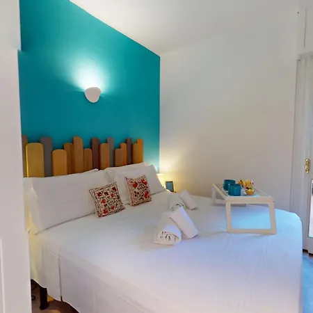 Sirmio Shore By Bookinggardalake Apartman