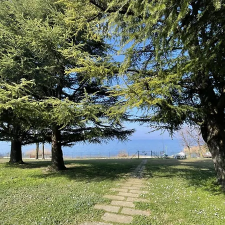 Sirmio Shore By Bookinggardalake Apartman Sirmione