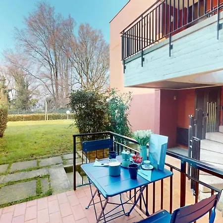 Sirmio Shore By Bookinggardalake Apartman Sirmione